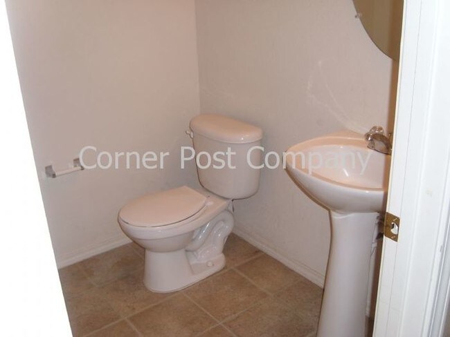 Building Photo - 9816 Sunshine Mesa Dr NW
