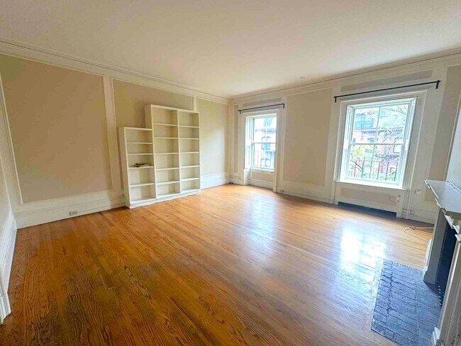 Foto del edificio - 107 Beacon St