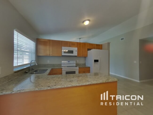 Building Photo - 10378 Rosemount Dr