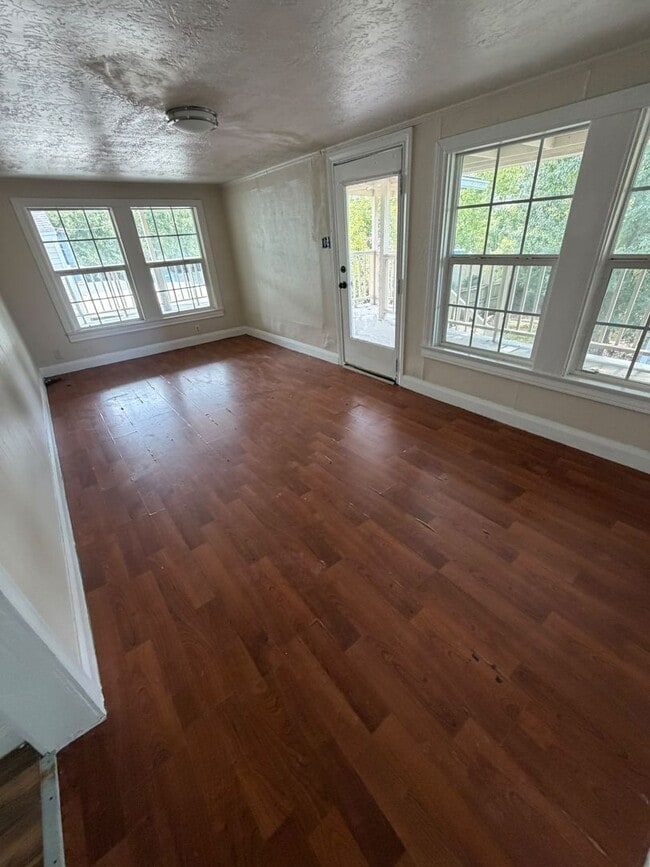 Building Photo - 2271 Harrison Ave