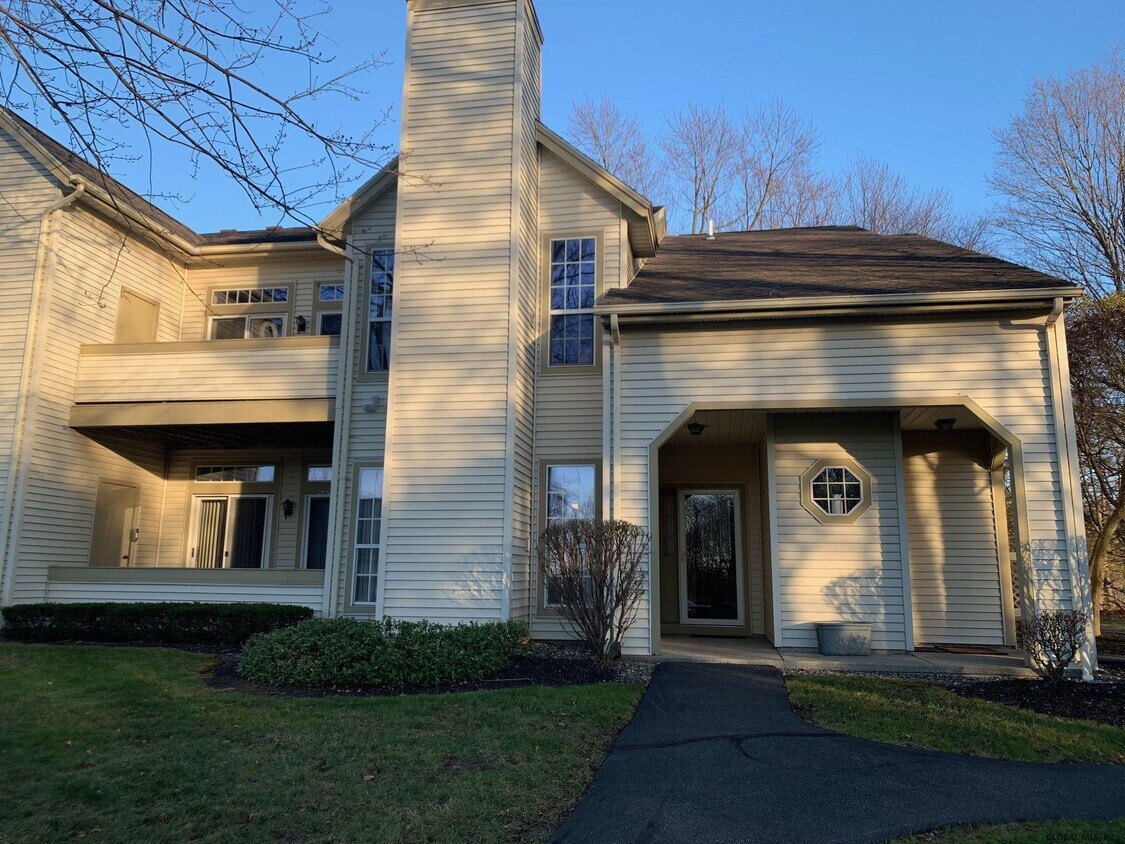 1912 Hampton Pl Blvd, Troy, NY 12180 Condo for Rent in Troy, NY