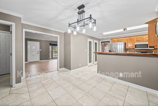 Building Photo - 1362 Archer Pl