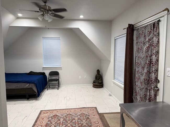 Building Photo - 739 Summit Springs Dr