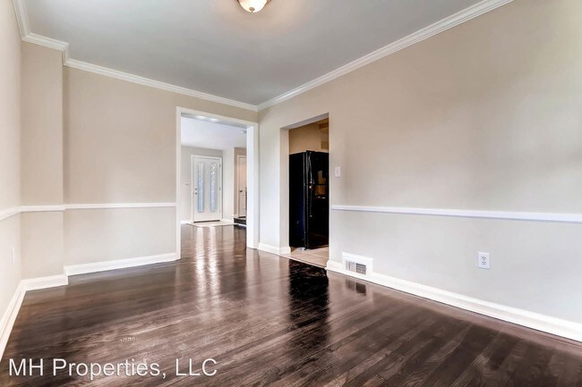 Building Photo - 3 br, 2 bath House - 1215 Cedarcroft Road