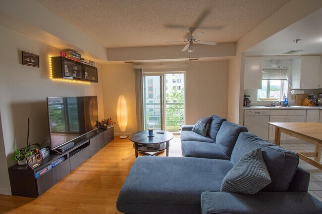 Foto del edificio - 655 Concord Ave