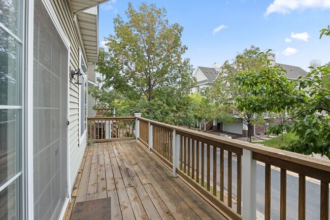 Foto del edificio - 207 Christenson Way NE