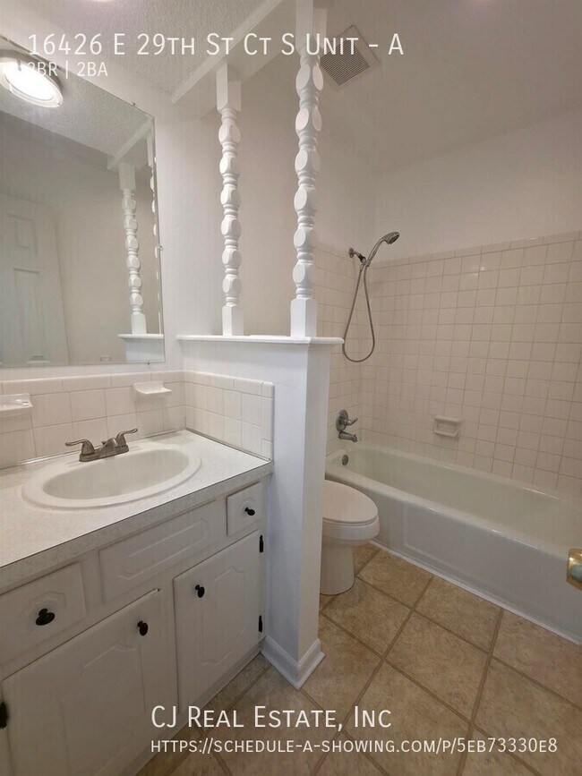 Foto del edificio - 16426 E 29th St