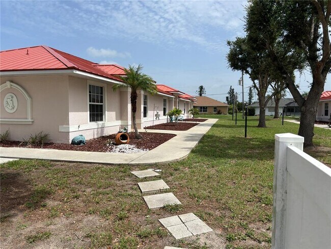 Building Photo - 180 Rotonda Blvd W