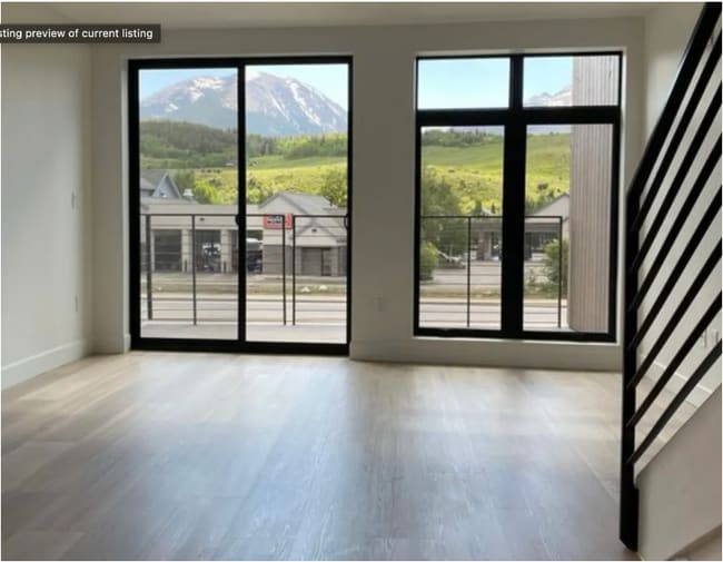 Foto del edificio - 722 Blue River Pkwy