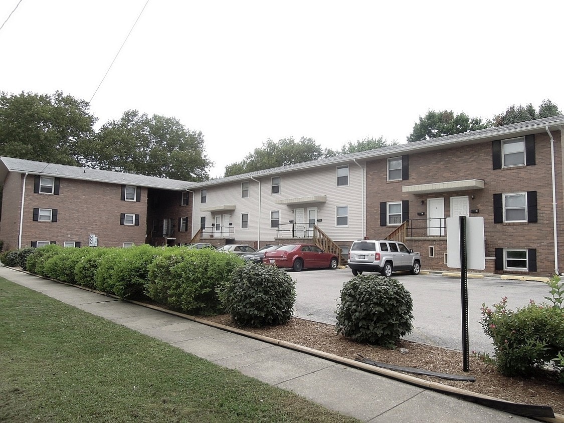 Primary Photo - 727 West Governor Apartments