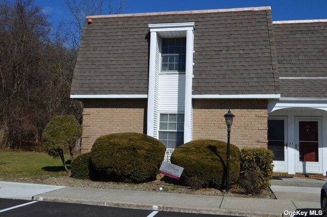Building Photo - 101 Sylvan Ave