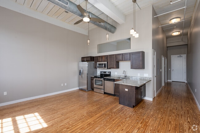 1BR, 1BA - 679SF - Kitchen/ Dining Room - Commonwealth Landing Lofts