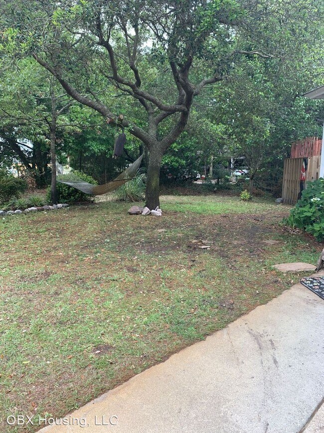 Foto del edificio - 3 br, 2.5 bath House - 1001 8th Ave