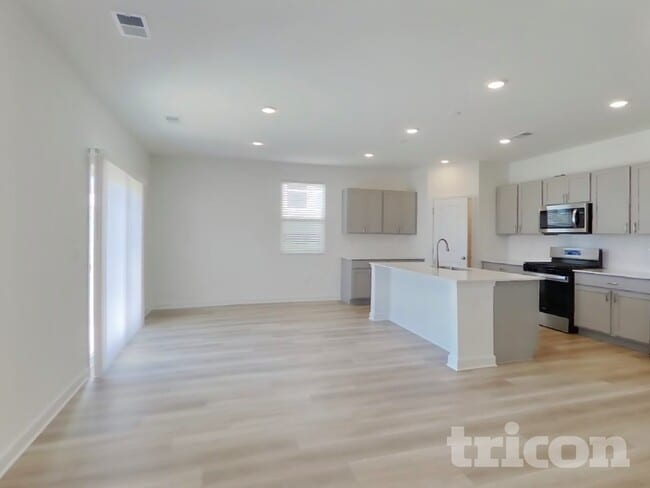 Building Photo - 5308 Carnegie Rd