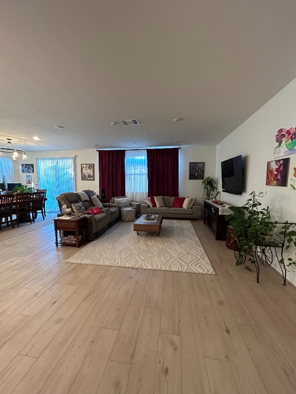 Foto del edificio - 5700 Knight Rd