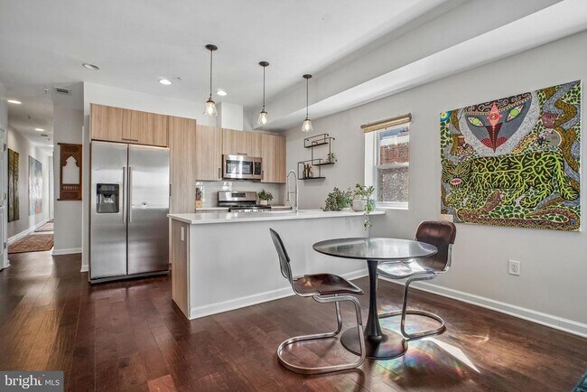 Foto del edificio - 1346 Nicholson St NW