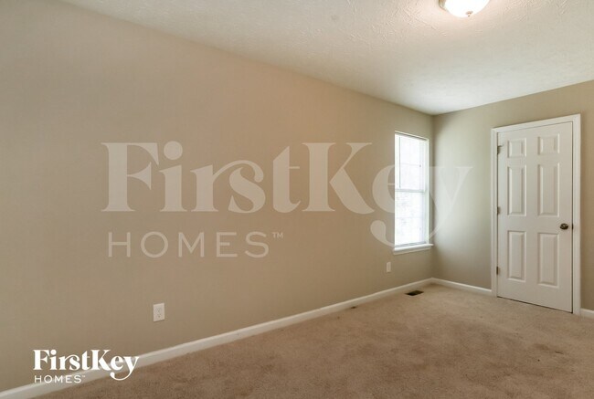Foto del edificio - 88 Ravenwood Ln