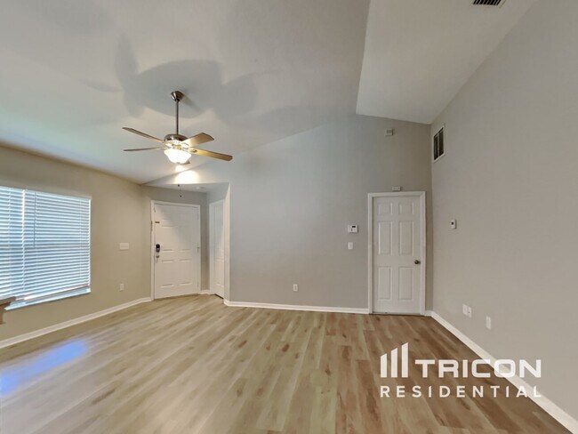 Building Photo - 6912 Summer Harbor Lane Riverview FL