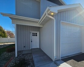 Building Photo - 1645 S Bellin Rd