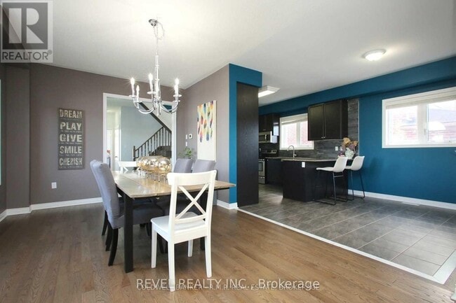 Photo du bâtiment - 825 Black Cherry Dr