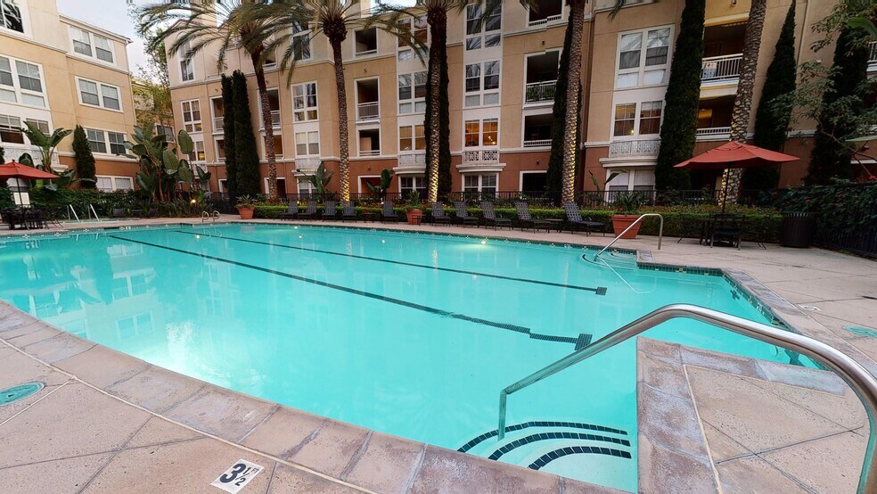 La Jolla Palms Apartment Homes