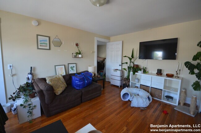 Foto del edificio - 53 West Seventh St. Unit 3