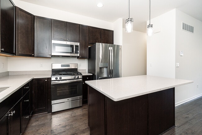 Building Photo - 4637 Bradley Cir