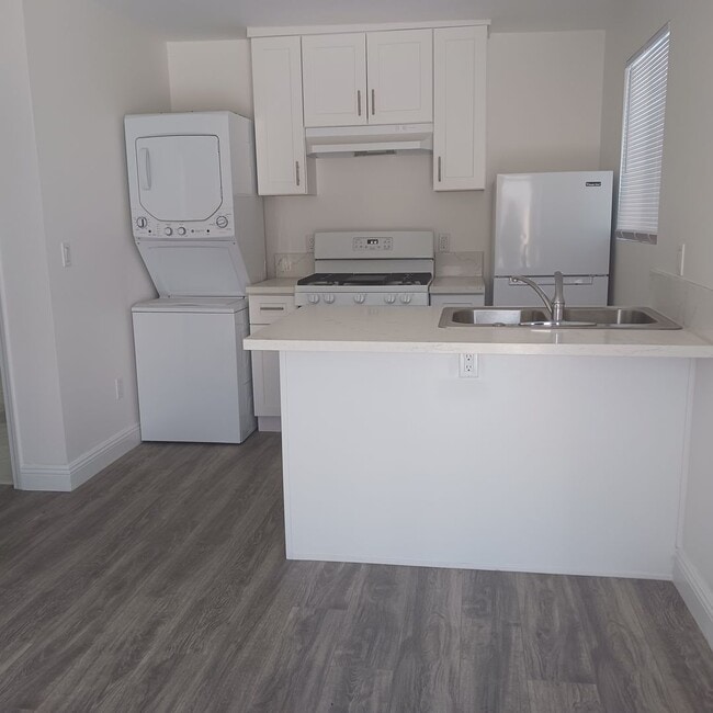 Building Photo - 58388th