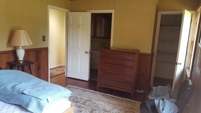 Foto del edificio - 1604 Colleton Ave SE
