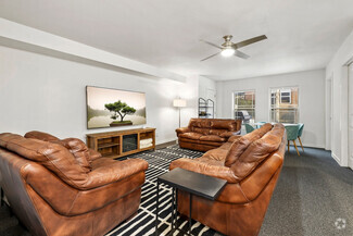 Building Photo - 45 Lakeshore Dr