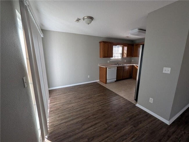 Foto del edificio - 840 Ash Ct