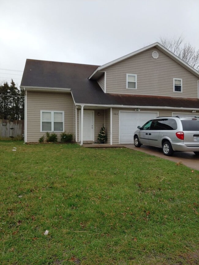 Building Photo - 362 Chris Dr