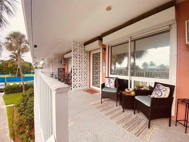 Foto del edificio - 3212 SE 8th St