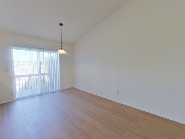 Foto del edificio - 1022 W Clyde St