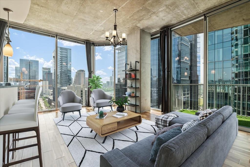 Foto principal - 360 Nueces St