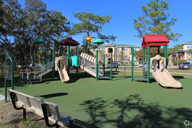 ¡Área de juegos para niños - Mariner's Cay Apartments