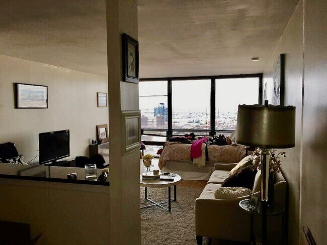 Foto del edificio - 1636 N Wells St