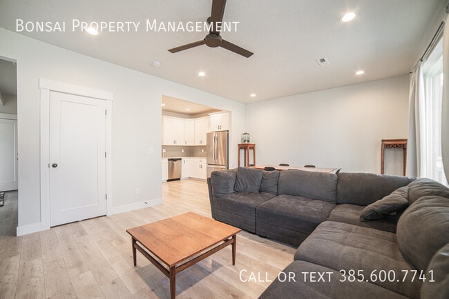 Photo - 6189 Birch Run Rd Townhome