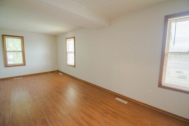 Foto del edificio - 104 21st St SW