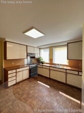 10 Packard Ave