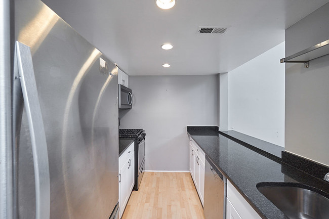 Building Photo - 1710 U St NW