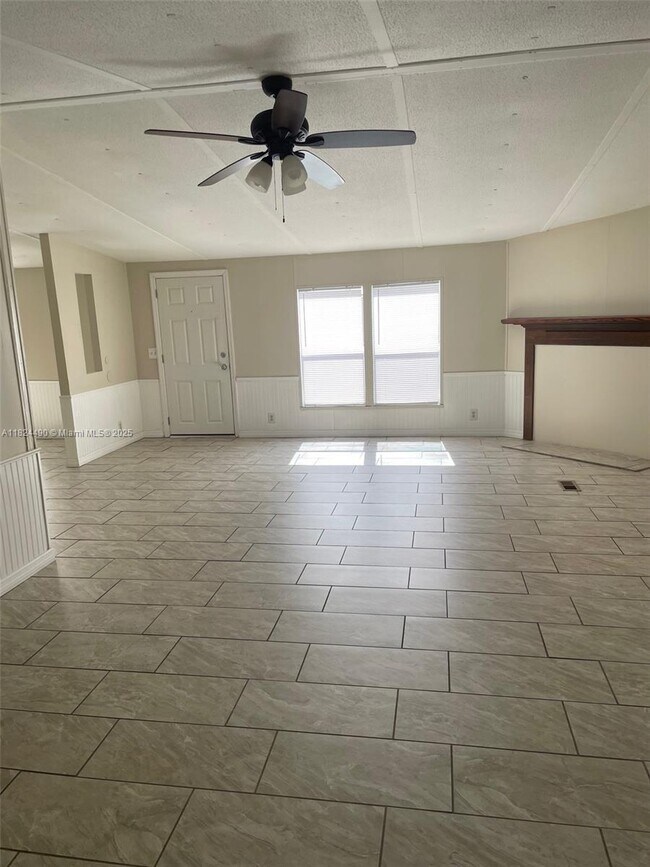 Foto del edificio - 8638 Gibson Oaks Dr