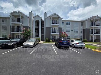 Building Photo - 2550 N Alafaya Trail