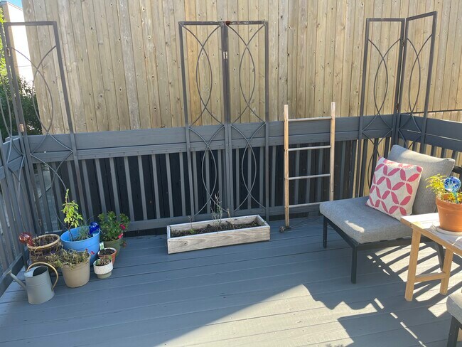 Foto del edificio - 1313 S American St