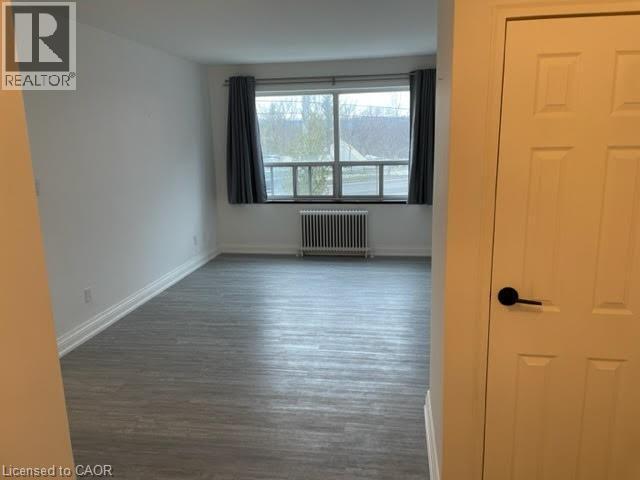 Photo du bâtiment - 37 Mericourt Rd