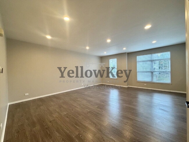 Building Photo - 3371 Kentshire Cir