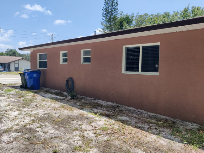 Building Photo - 4203 Ponce De Leon Blvd
