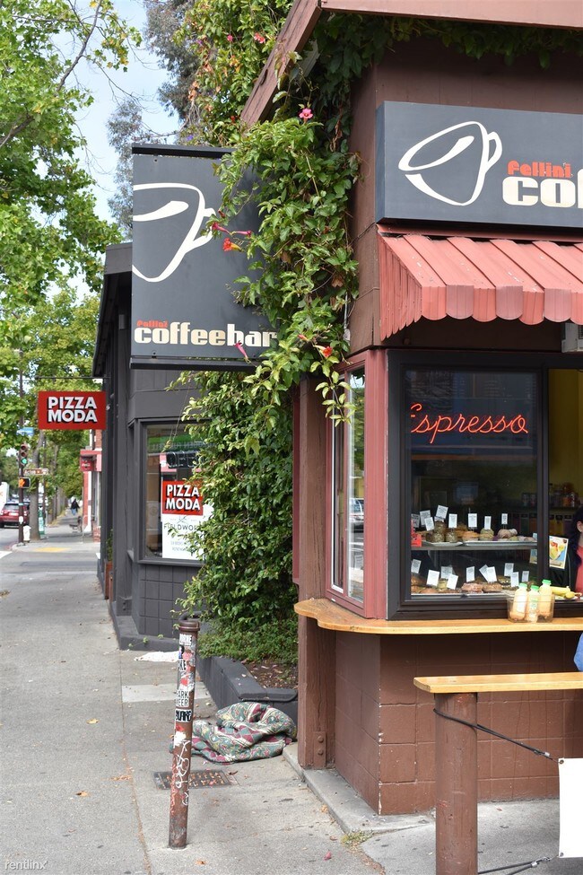 Foto del edificio - 1441 University Ave