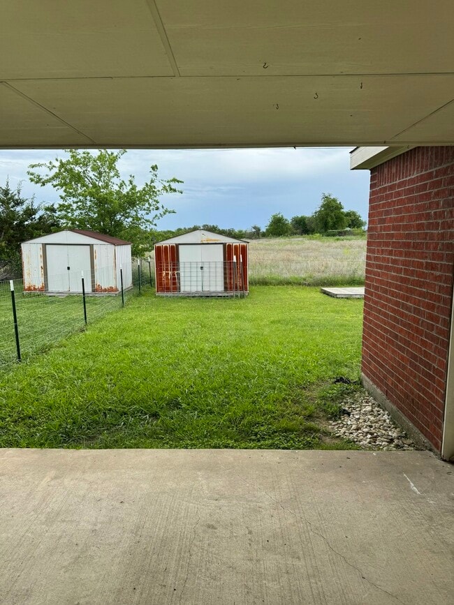 Foto del edificio - 204 Meadow View Ln