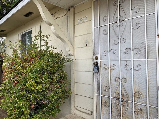 Building Photo - 1522 N Fair Oaks Ave